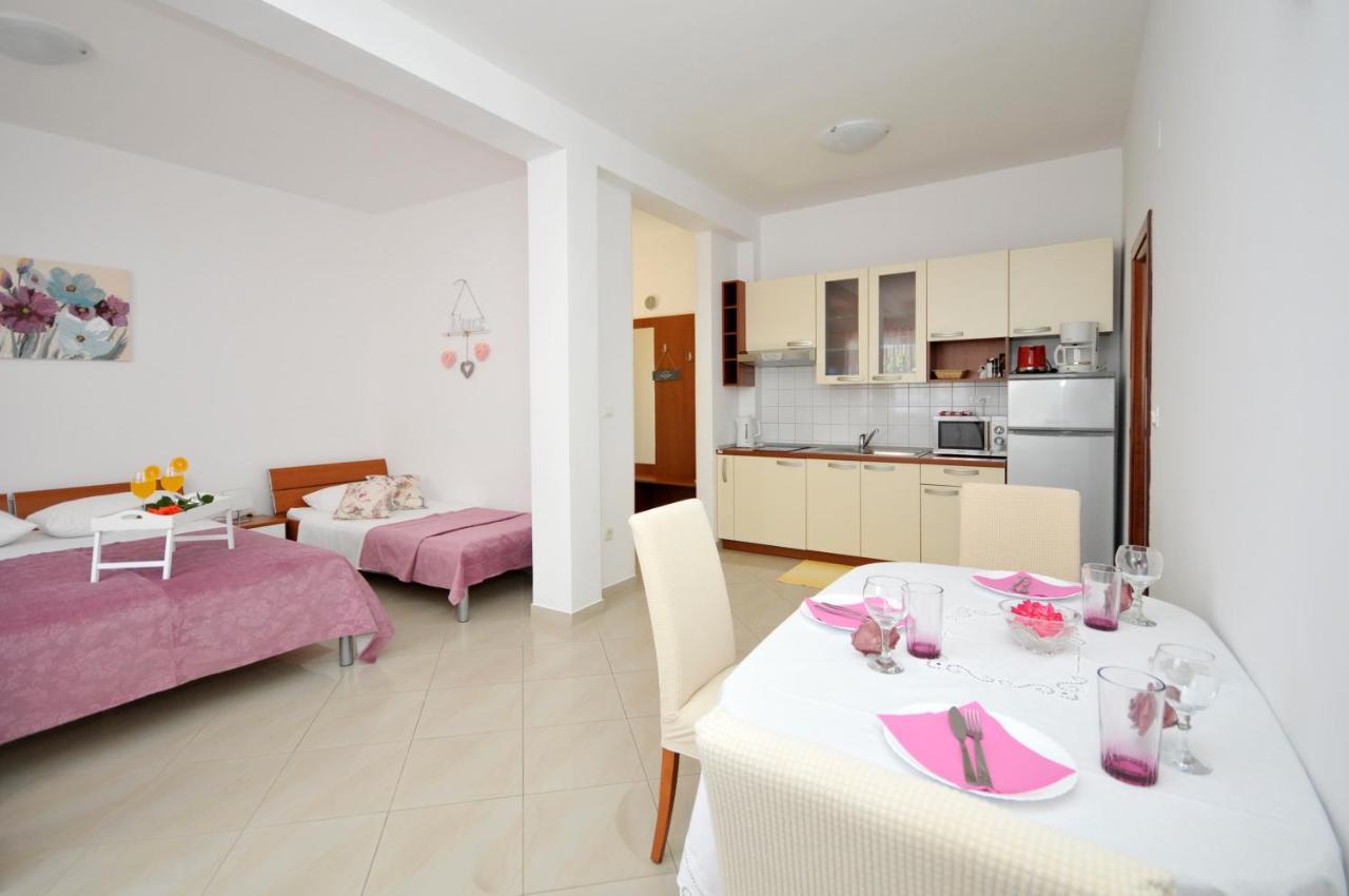 Apartments Roza تروغير المظهر الخارجي الصورة
