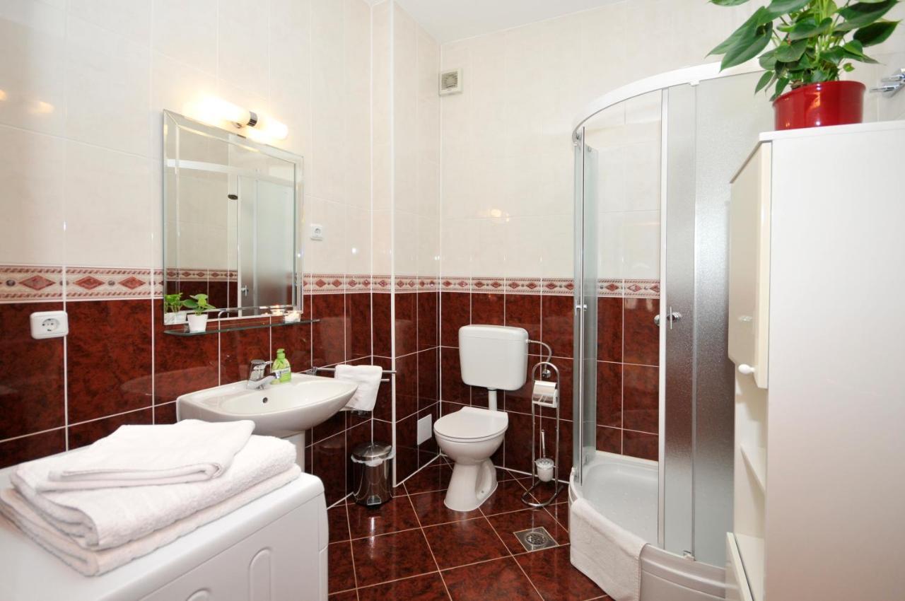 Apartments Roza تروغير المظهر الخارجي الصورة
